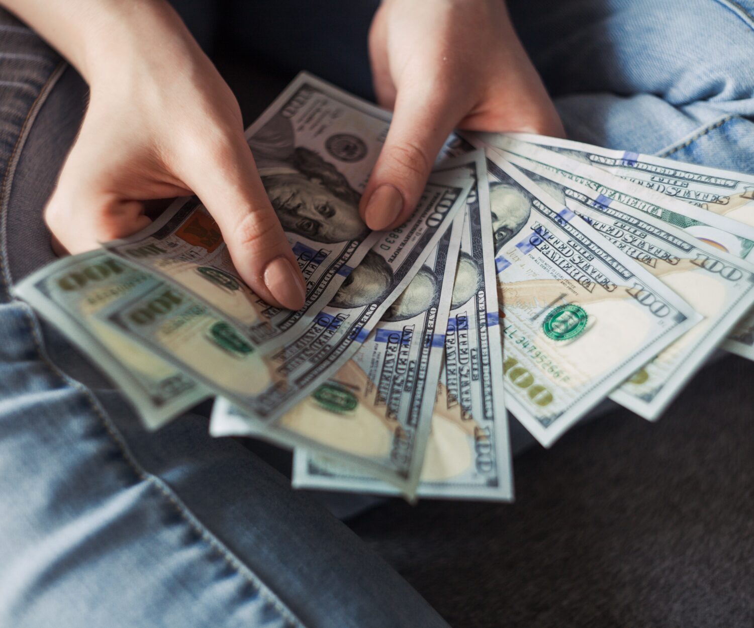 How Much Money Do Real Estate Agents Make?